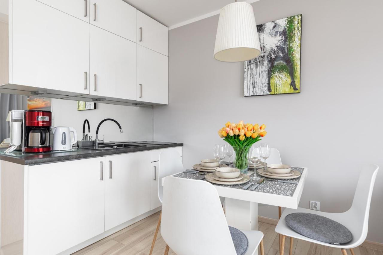 Wind Rose Quarter Apartments By Noclegi Renters Свиноуйсьце Экстерьер фото
