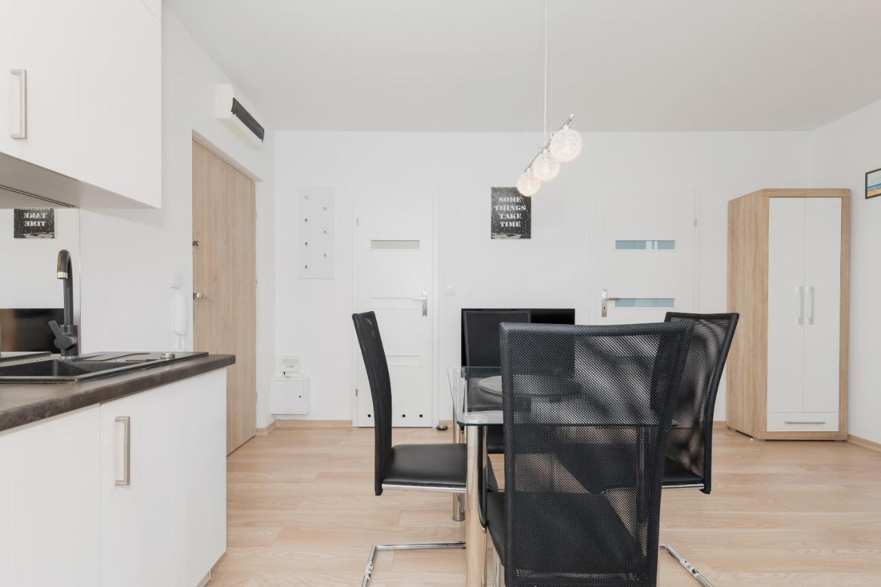 Wind Rose Quarter Apartments By Noclegi Renters Свиноуйсьце Экстерьер фото